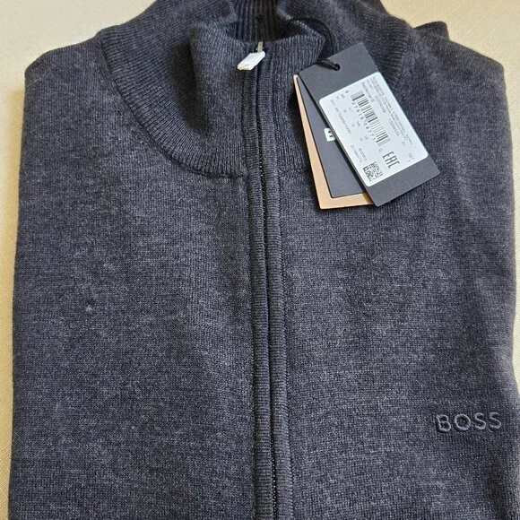 Brand New Hugo Boss Knit Gray Zip Up Men's Cardigan. Size Medium